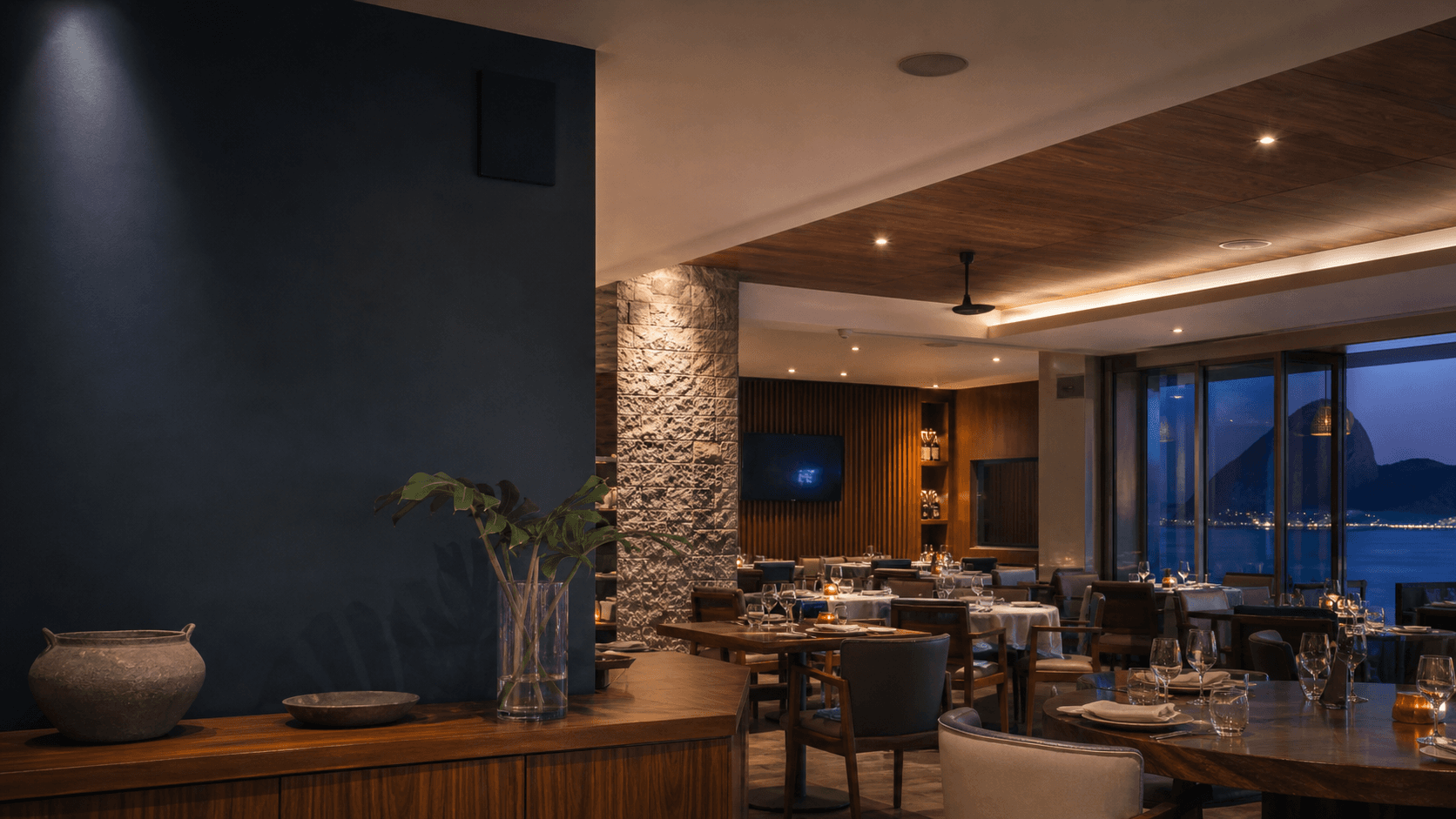 Composição conceitual de restaurante com áudio e vídeo integrados à arquitetura
